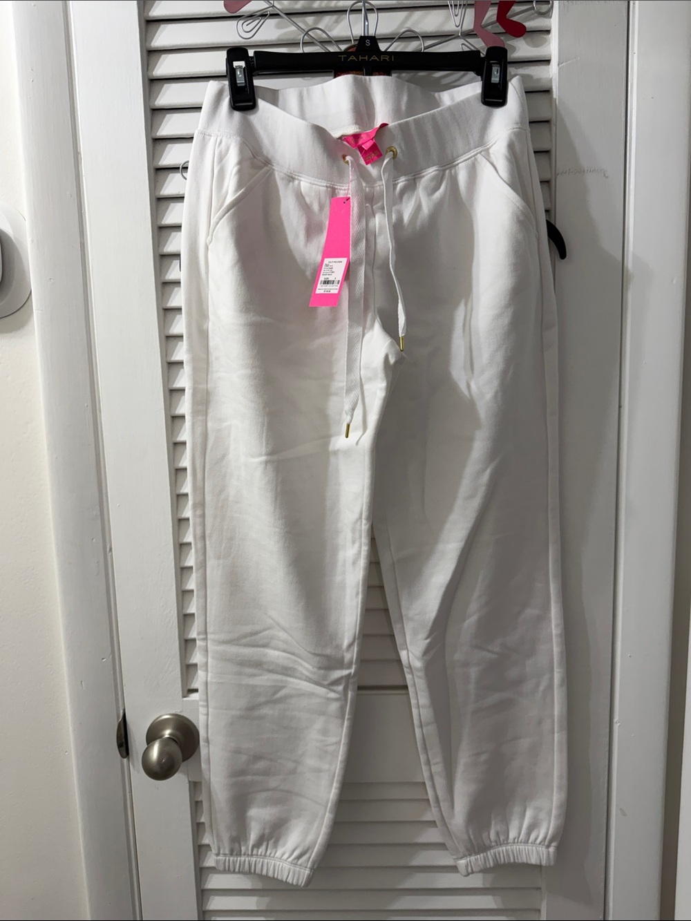 Lilly Pulitzer White Drawstring Joggers with Elastic Cuffs. size small